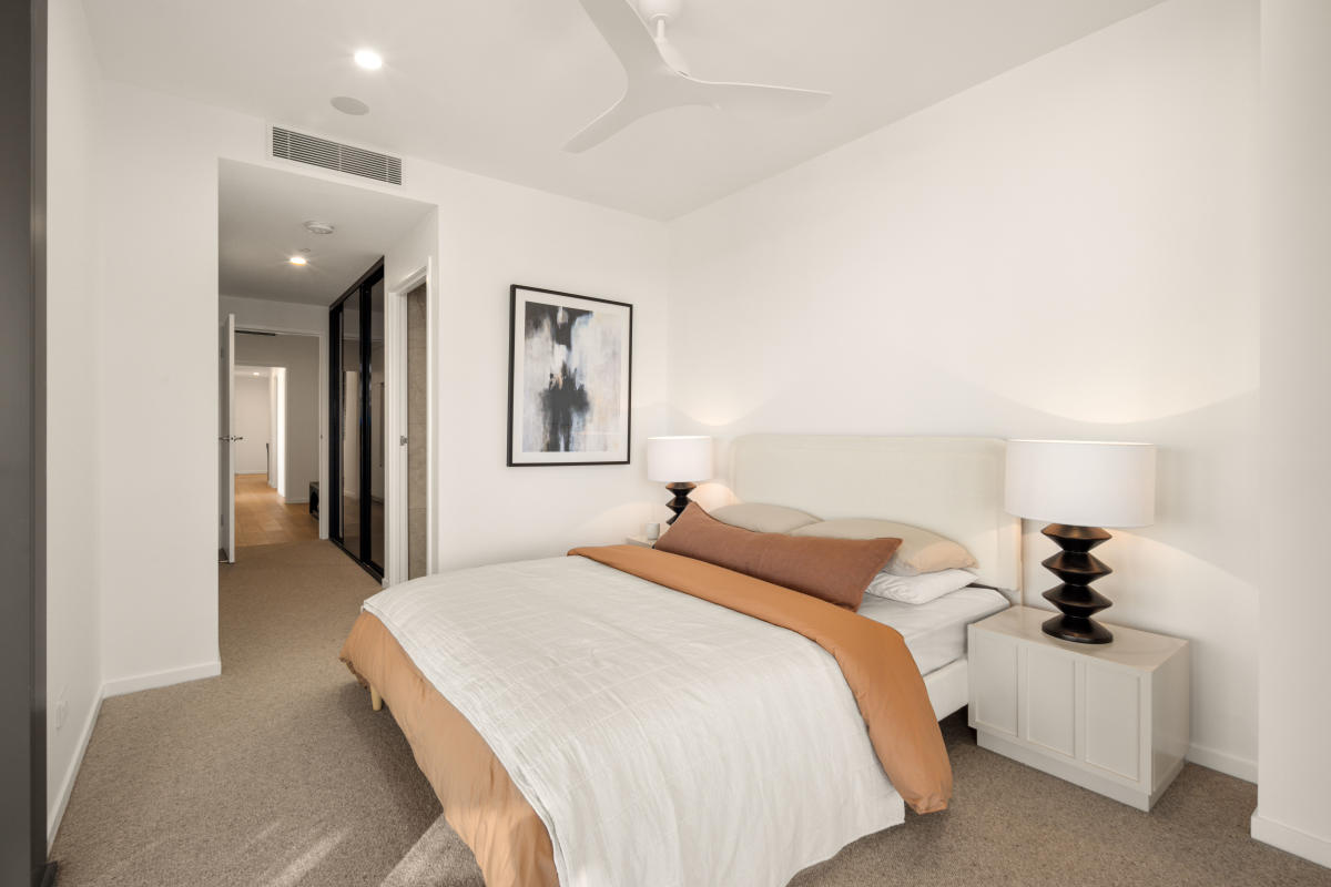 Greenwich, Surfers Paradise