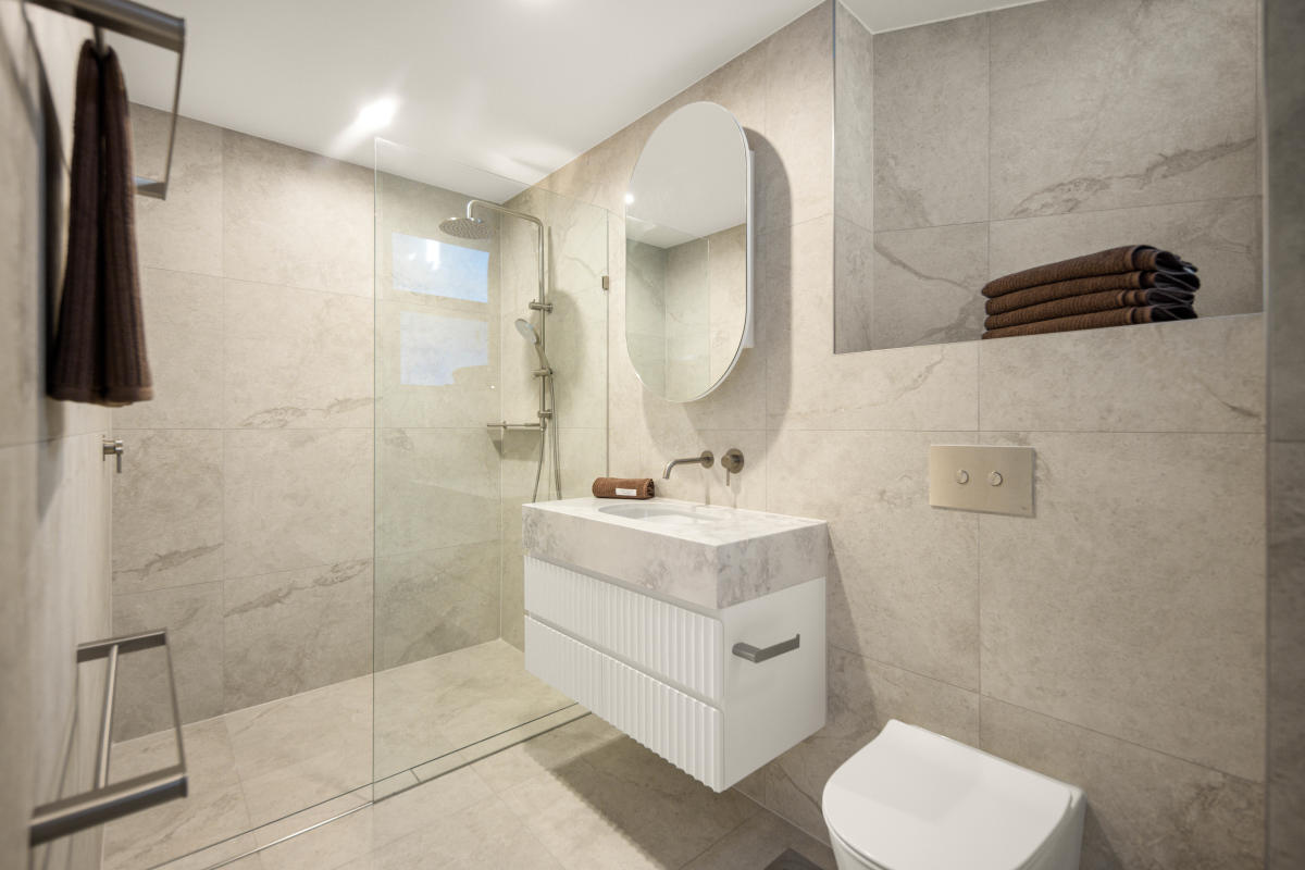 Greenwich, Surfers Paradise