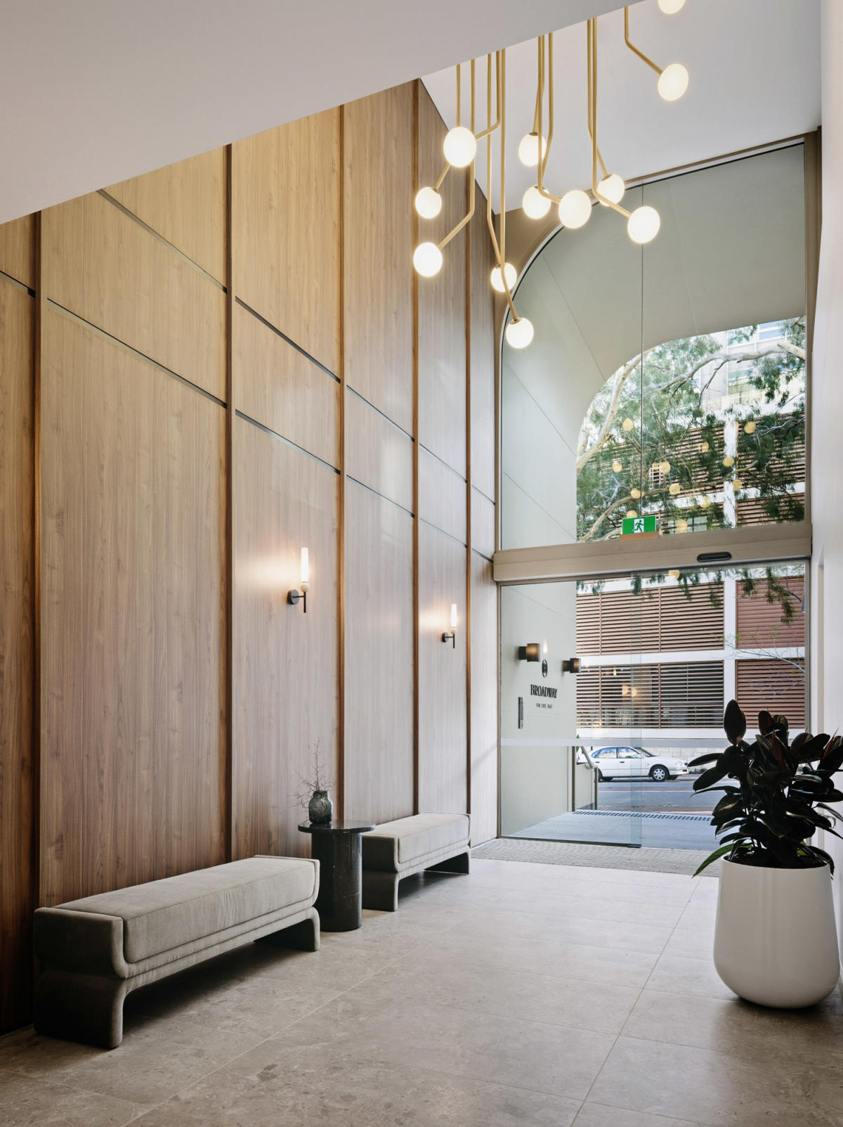 Broadway on the Bay, Crawley