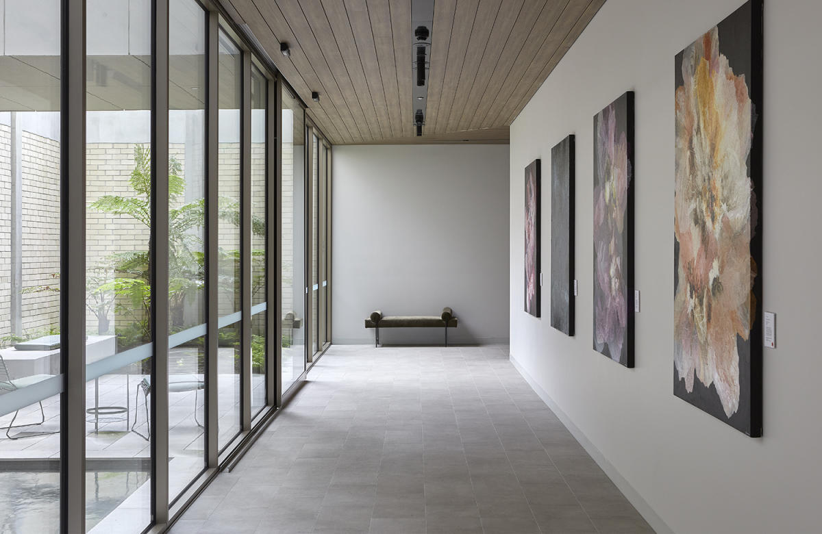 Hampton Hill | By Lowe Living