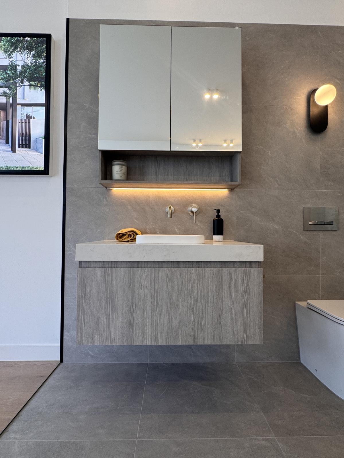 Banksia, Cheltenham