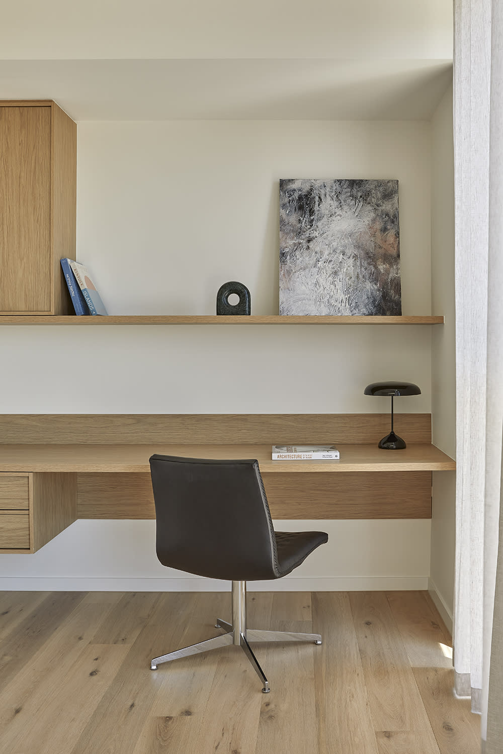 Hampton Hill | By Lowe Living