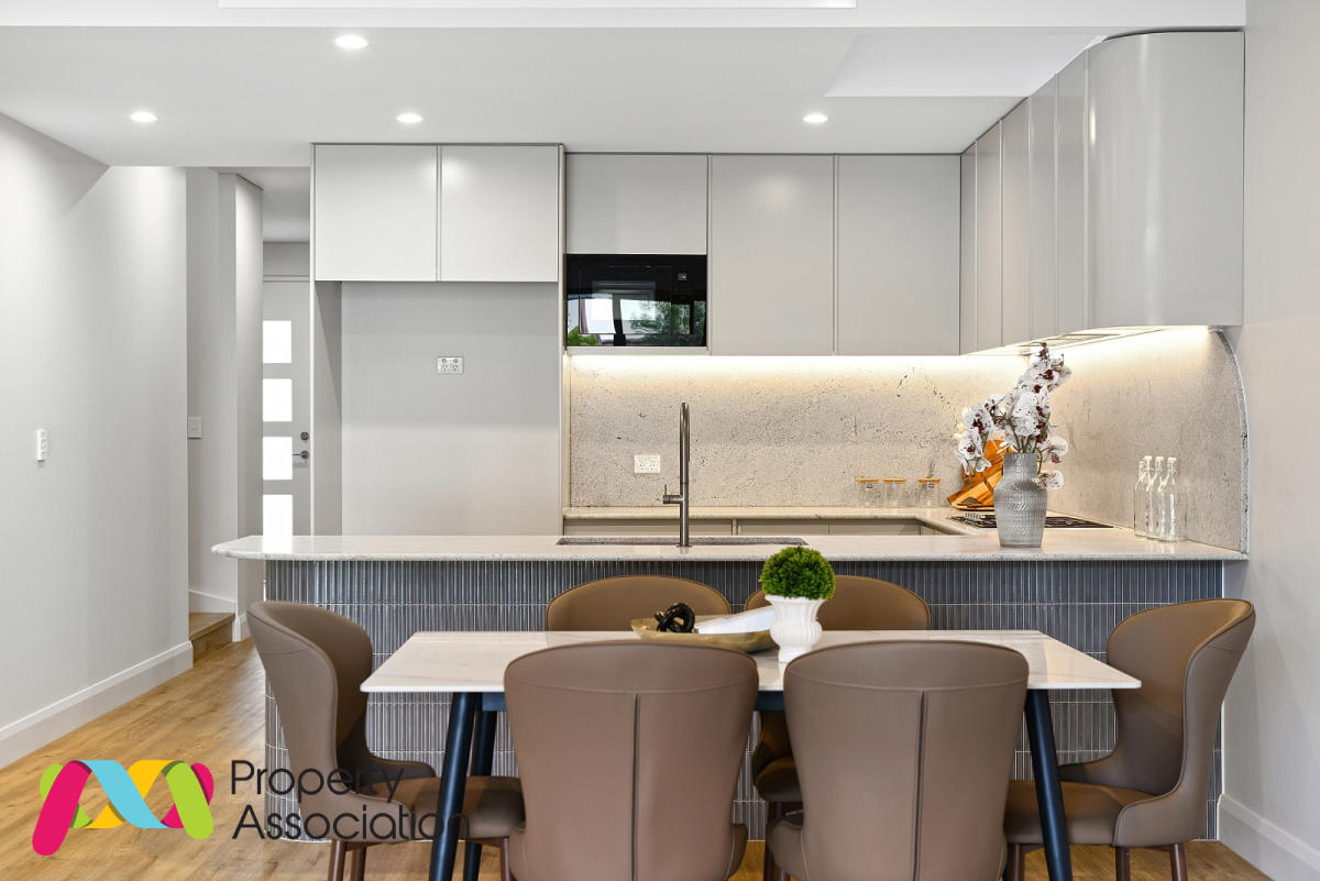 Telopea Avenue, Homebush West