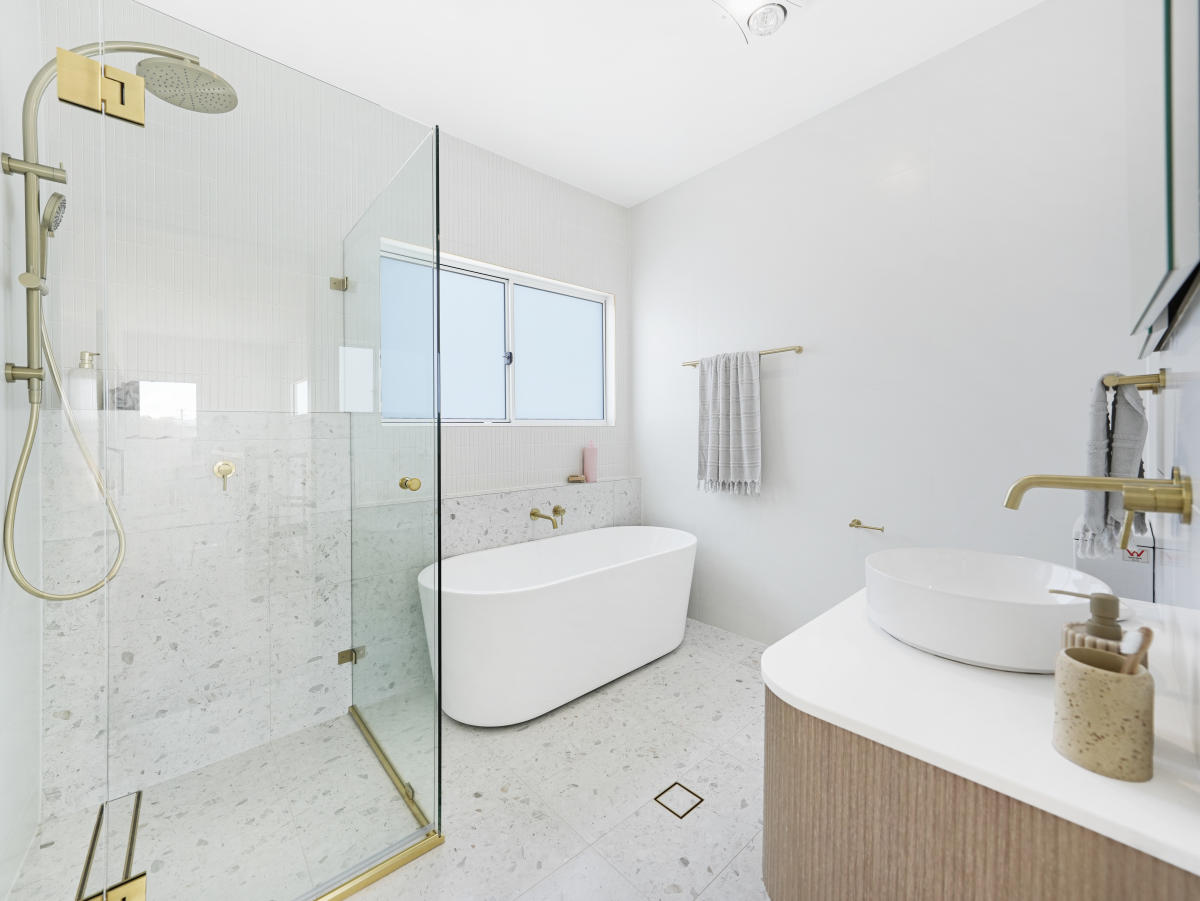 12 Headland Parade, Barrack Point