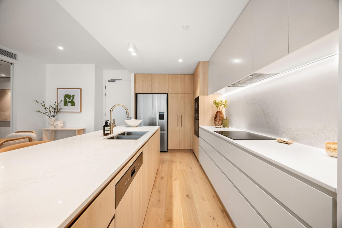 Harbour Shores, Biggera Waters