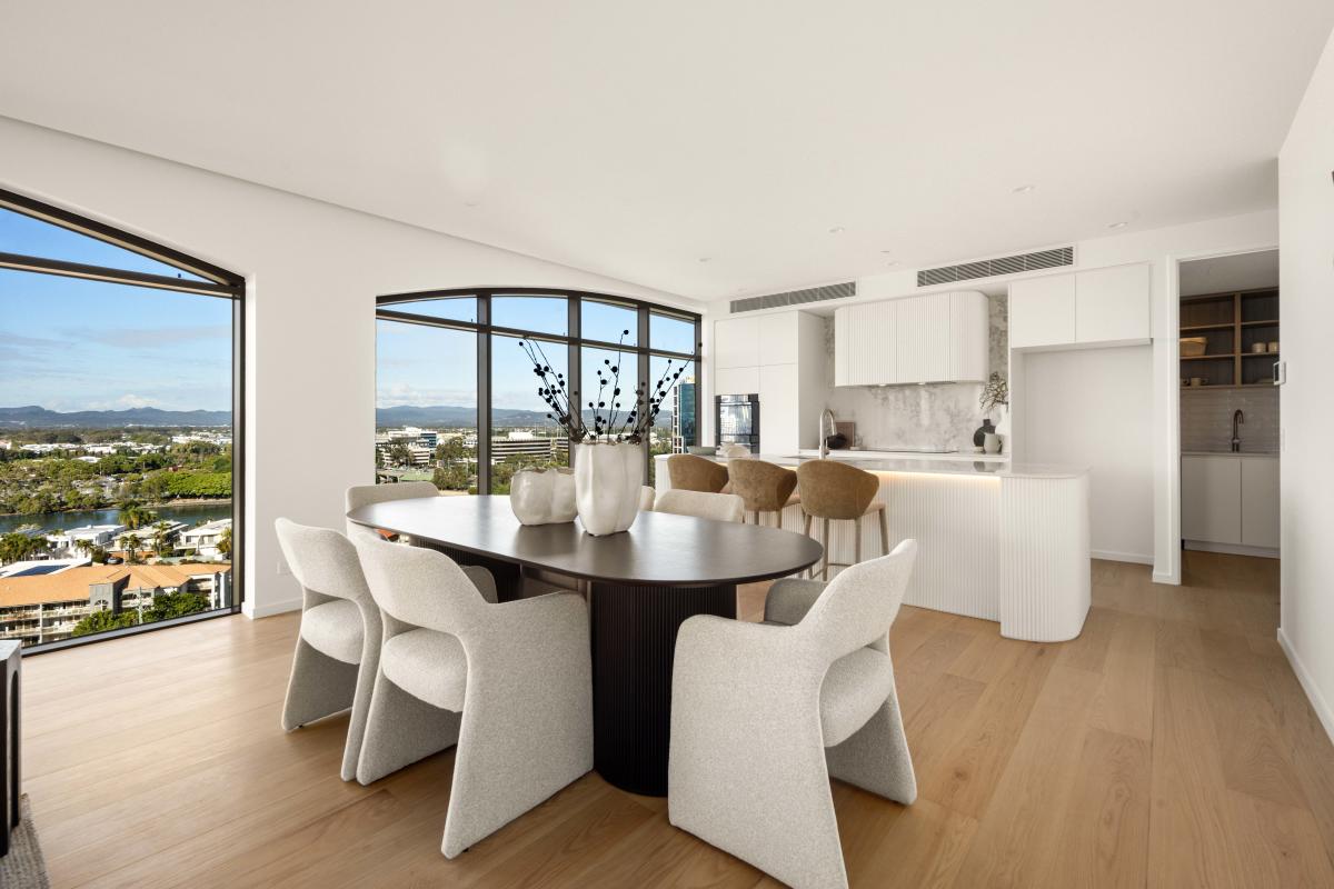 Greenwich, Surfers Paradise