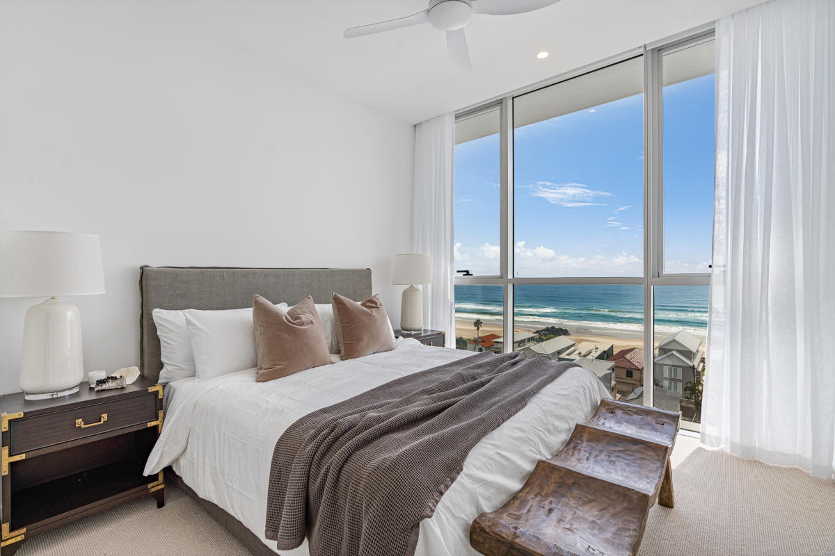 EVA Tenth Avenue, Palm Beach