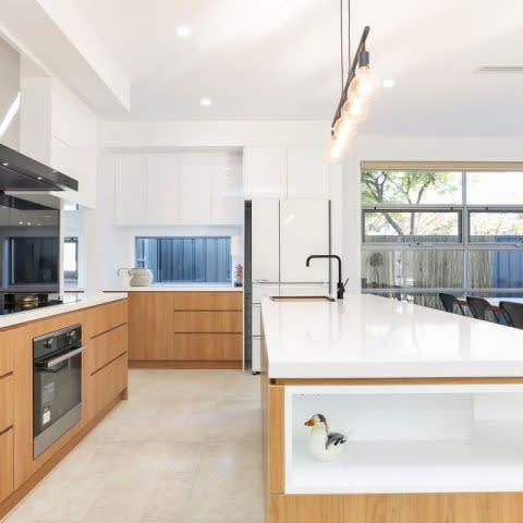 Lofty Building Group, SA