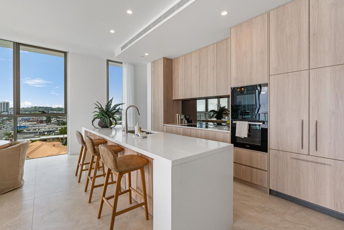 EVA Tenth Avenue, Palm Beach