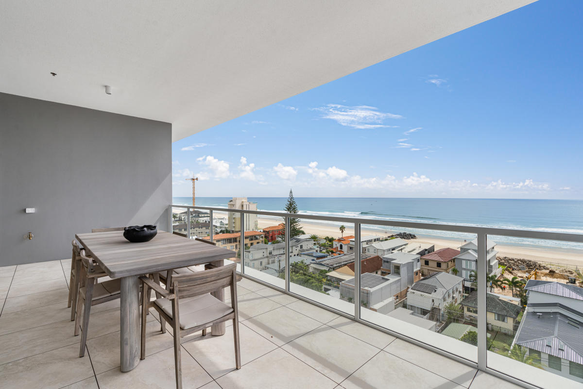 EVA Tenth Avenue, Palm Beach