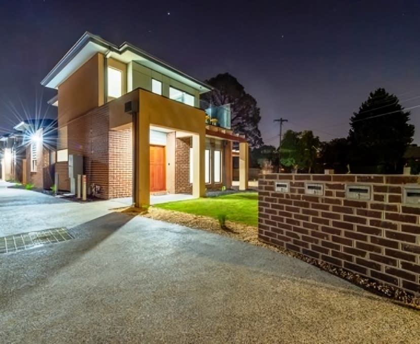 CEQ Builder, VIC