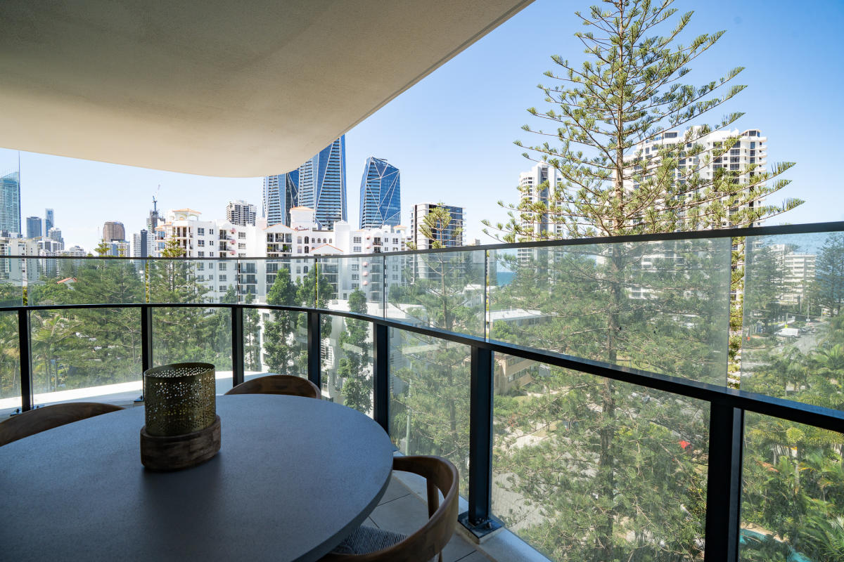 Amaya, Broadbeach