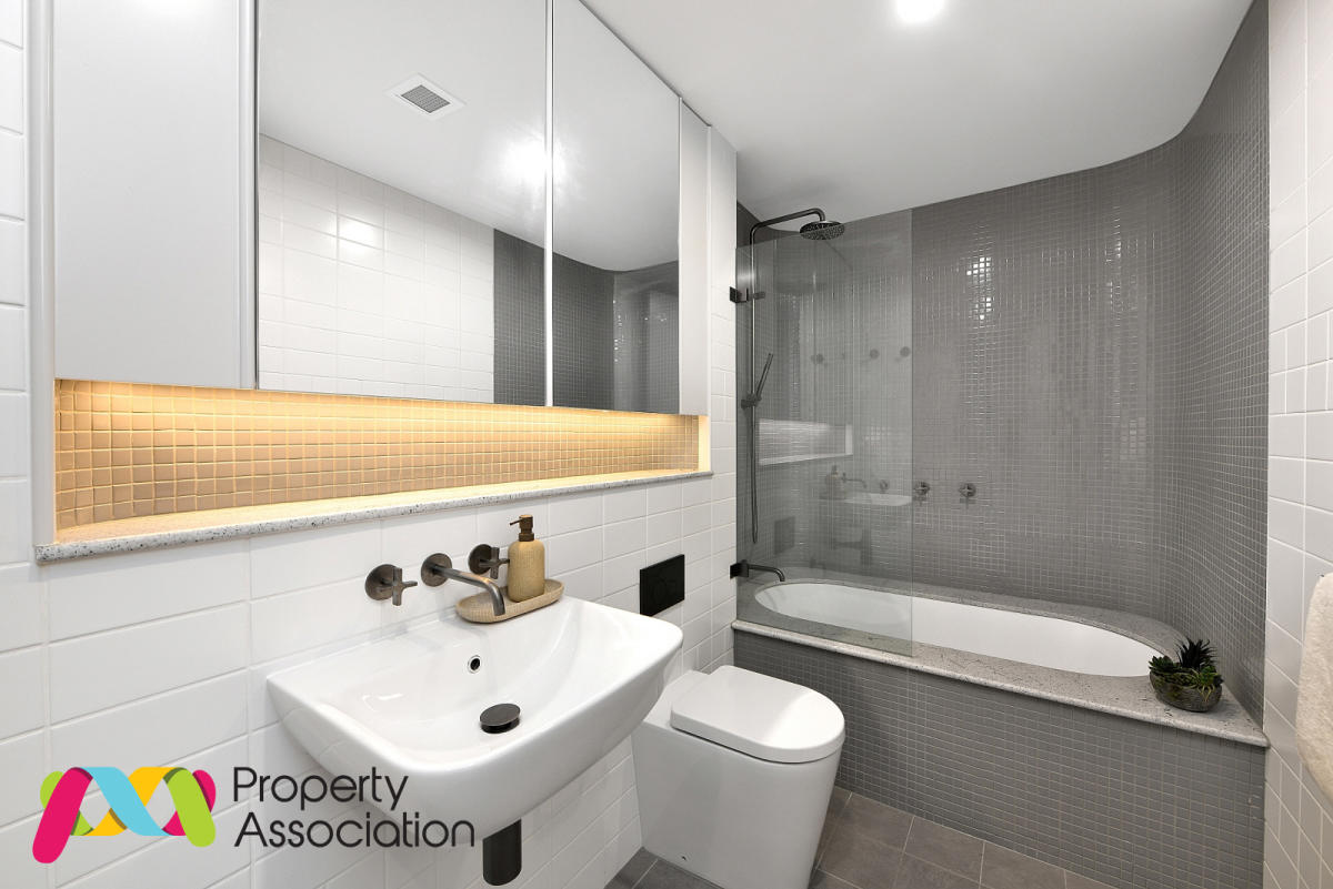 Telopea Avenue, Homebush West