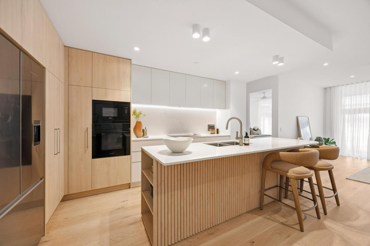 Harbour Shores, Biggera Waters