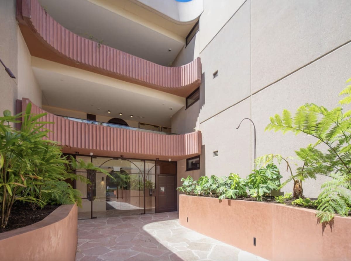 Dwell Bondi