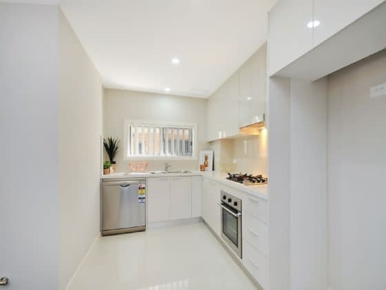Park Avenue, Waitara