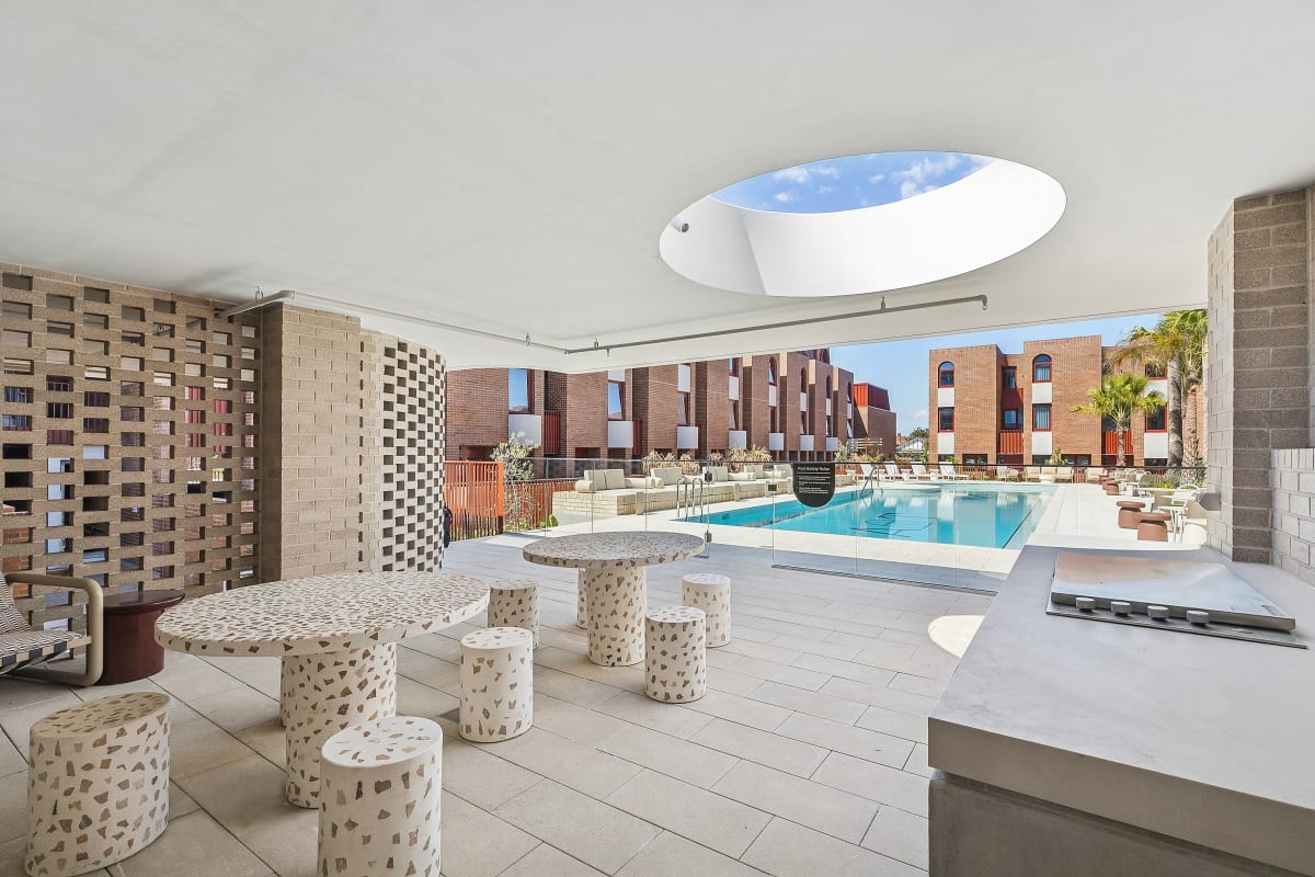 Ashbury Terraces, Ashbury