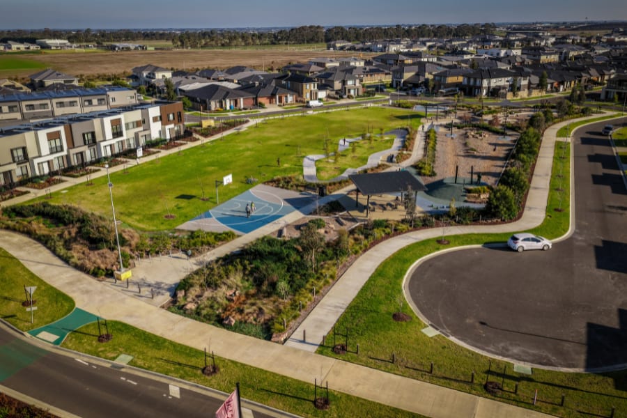 Smiths Lane Townhomes by Mirvac, Clyde North
