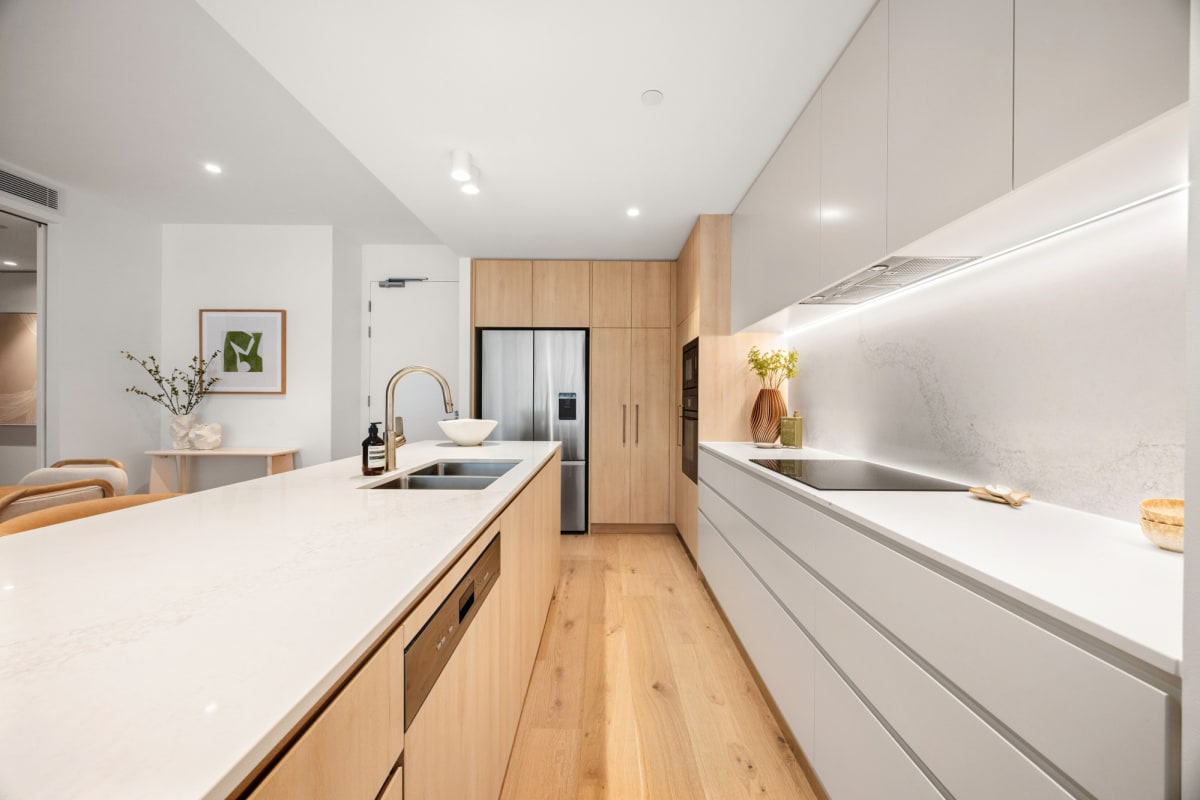 Harbour Shores, Biggera Waters