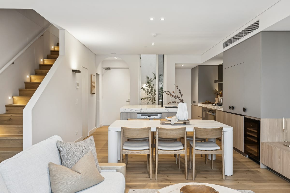 Ashbury Terraces, Ashbury