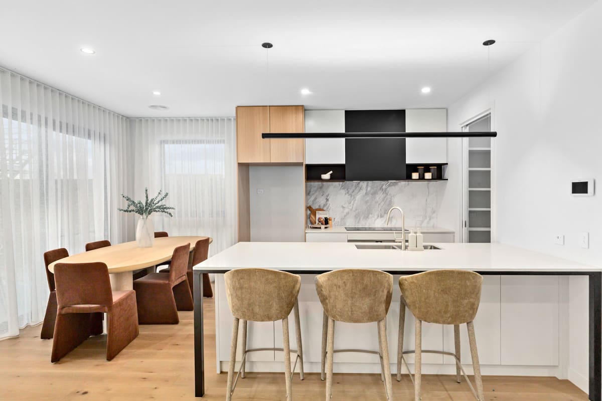 Bradmill, Yarraville