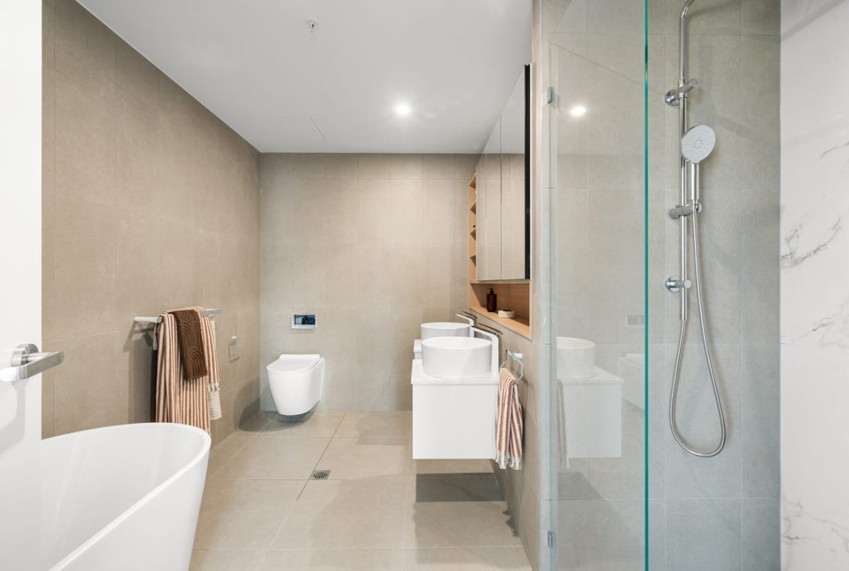 The Cullinan, Adelaide