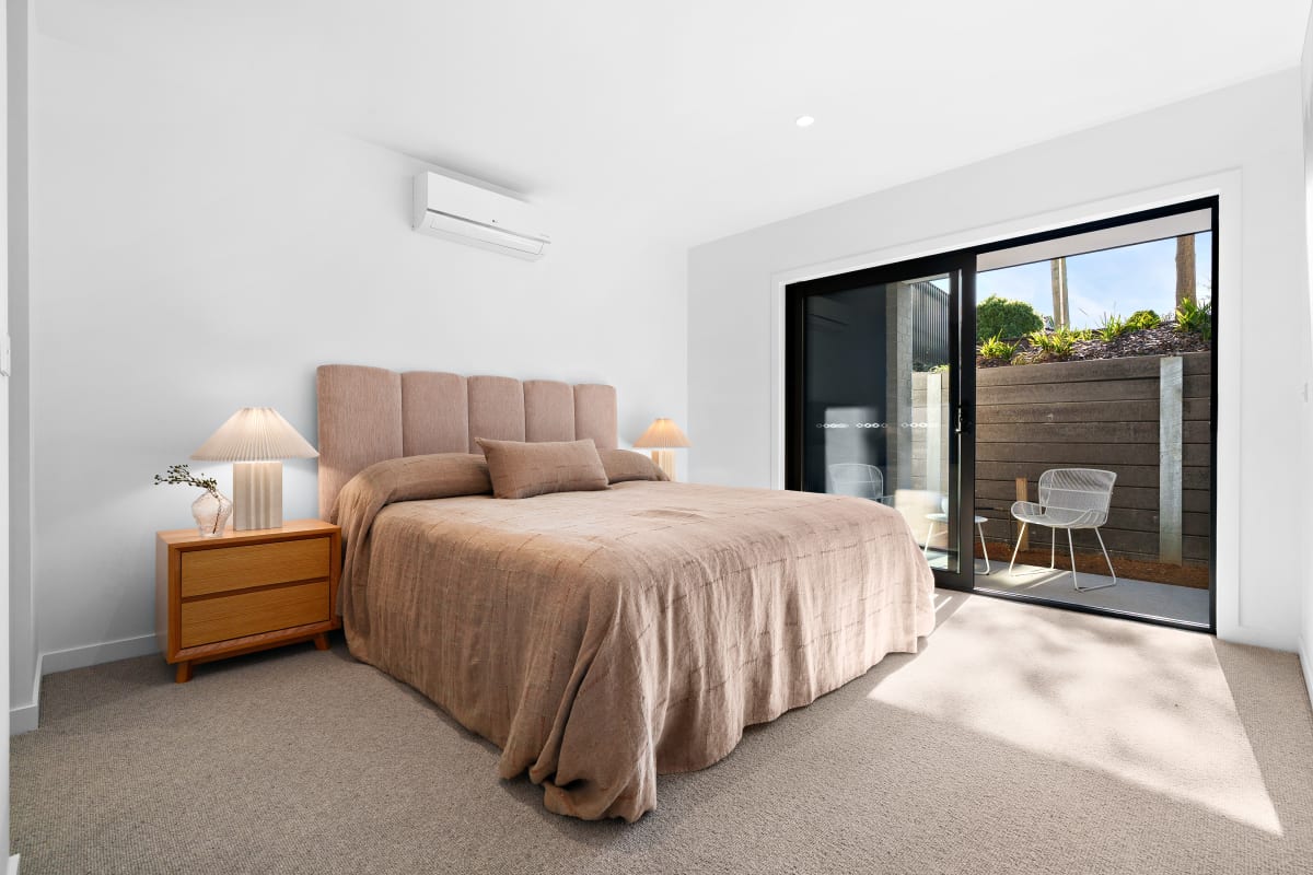 Kingloch Parade, Wantirna