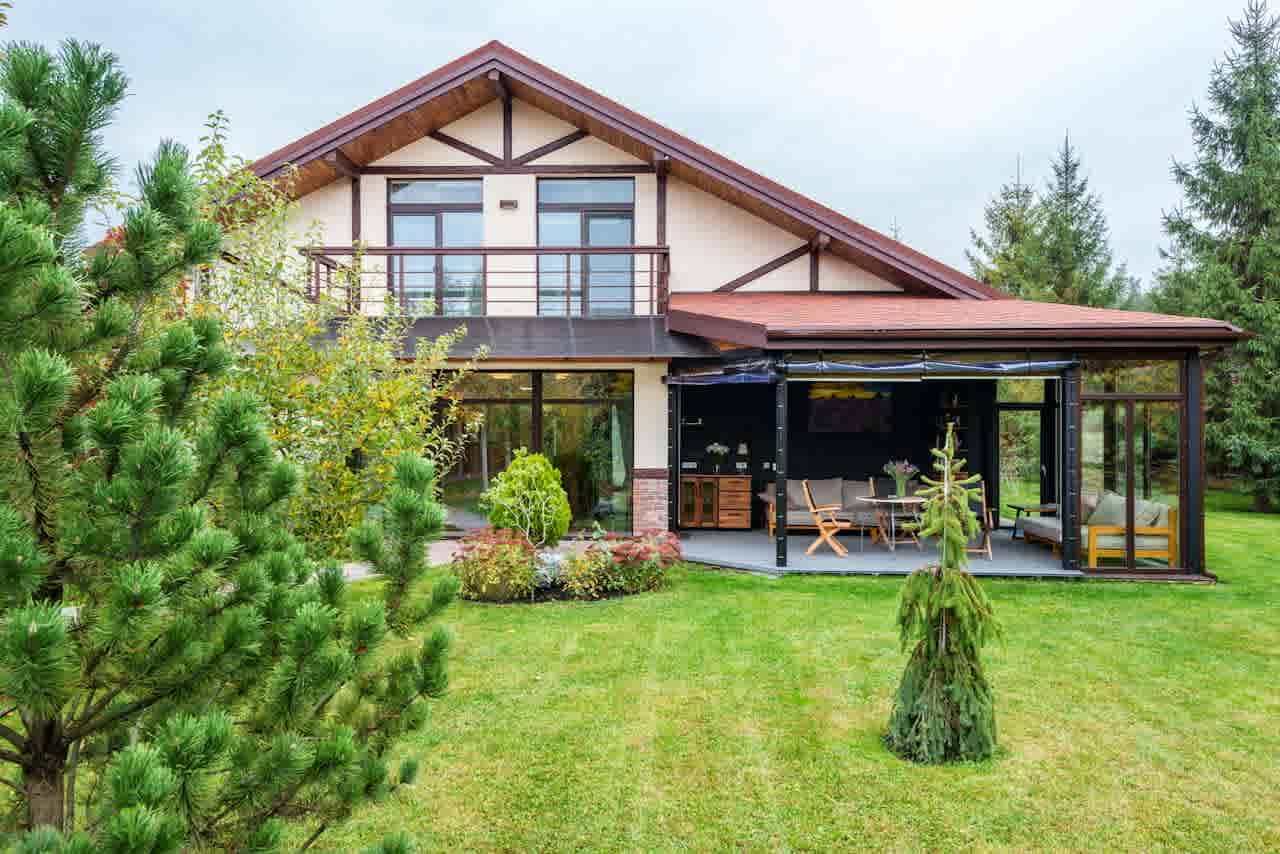How to get indoor–outdoor flow without losing privacy