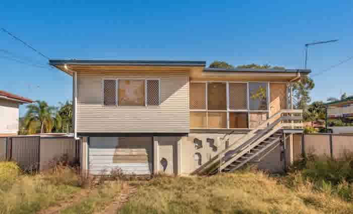 Big loss on derelict Kingston, Logan City weekend auction offering
