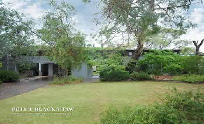 Mid-century modern style Campbell, Canberra trophy home listed