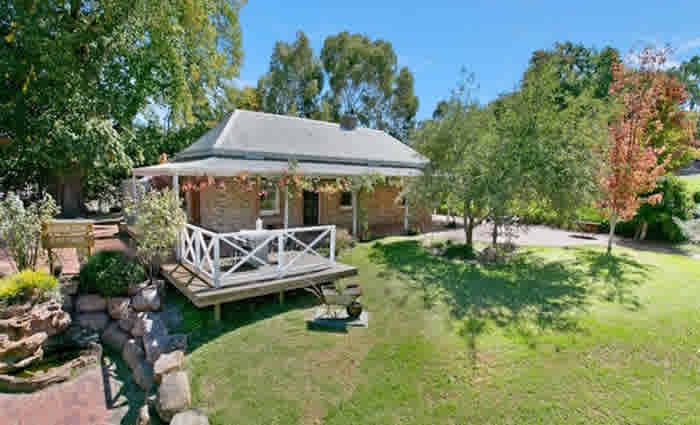Bluestone settlers cottage at Mount Torrens sold for $605,000