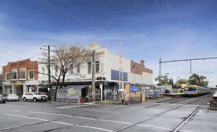 Bay Street, Brighton cafe sells under the hammer
