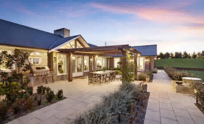 Southern Highlands trophy home Trelawney listed for first time