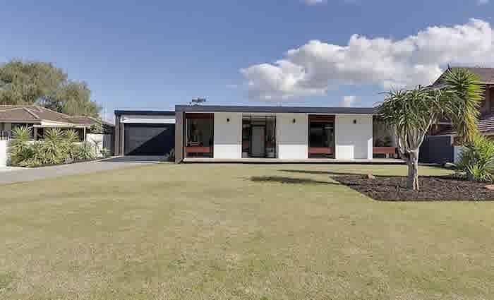Iwan Iwanoff Menora masterpiece, The Frank House, listed for sale