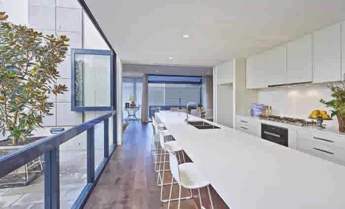  Real Housewife Krissy Marsh seeking new tenant for Double Bay investment 