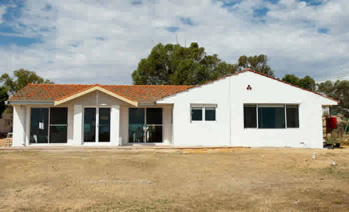 Bayswater retail complex sells under the hammer