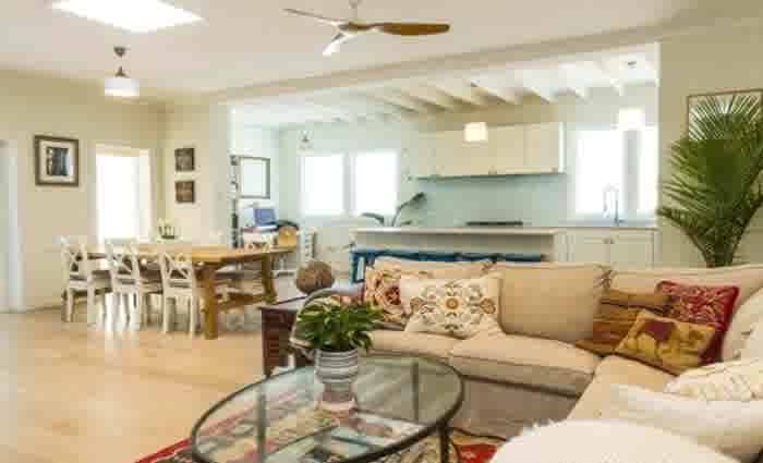 Hugo Wran buys Avalon, Sydney beach house