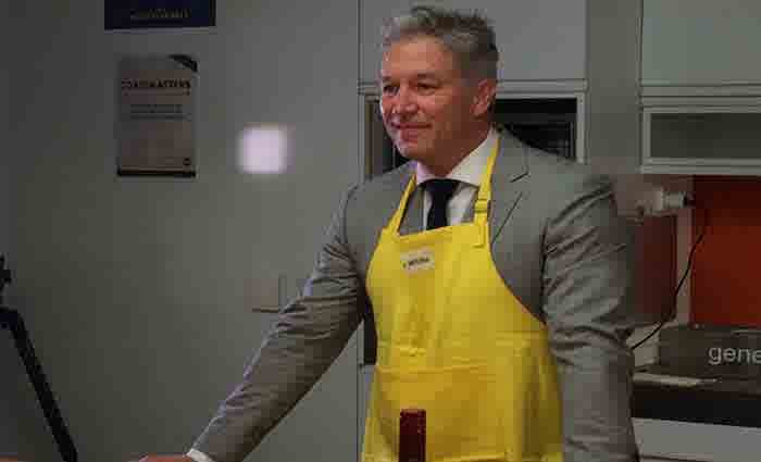 Ray White Hotel’s director Andrew Jolliffe swaps deals for meals as he gears up for the Oz Harvest CEO Cookoff