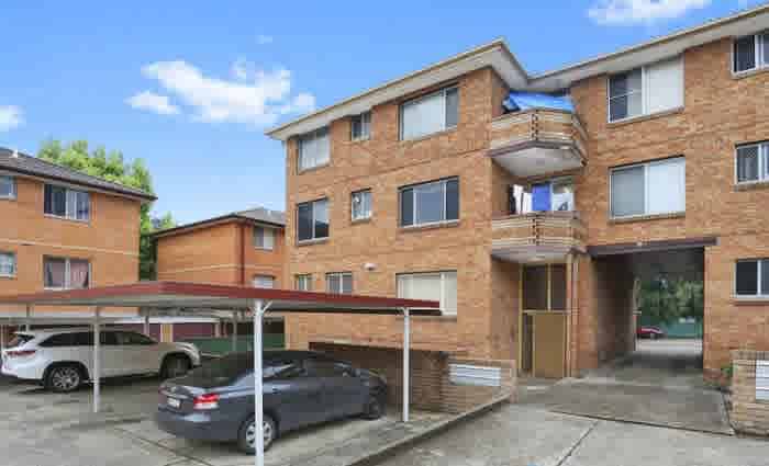 4.8% rental yield prospect at Parramatta's cheapest weekend sale