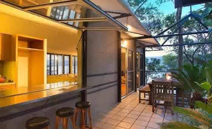 Former chief justice Andrew Rogers sells Avalon weekender