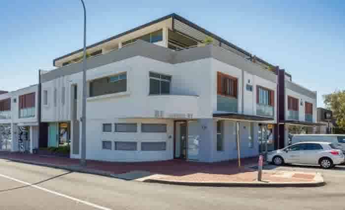 Aussie cricketer Adam Voges selling Perth investment