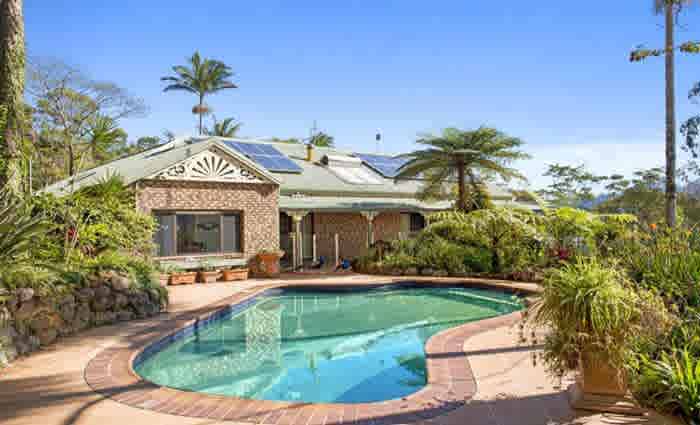 Gold Coast hinterland acreage hits the market