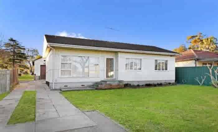 First home buyer cheapies on the SQM top 10 most discounted list