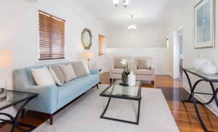 Ben Mowen sells in Brisbane's Holland Park