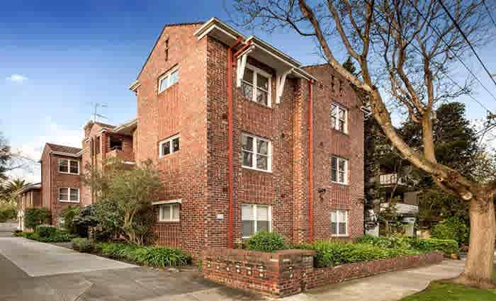 Actor Brett Tucker lists St Kilda East apartment