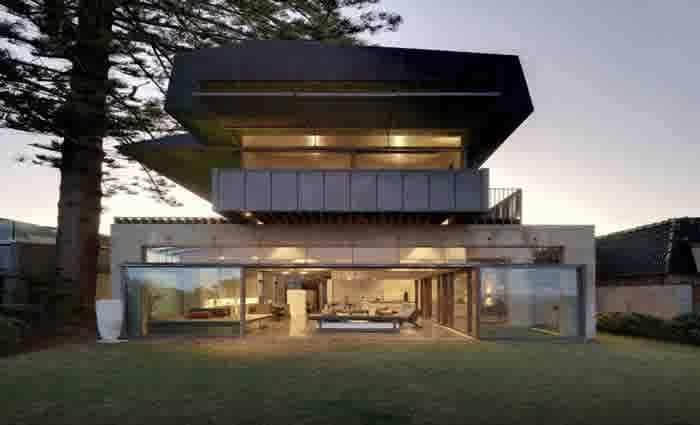 Peter Stuchbury-designed Myola Road, Newport offering