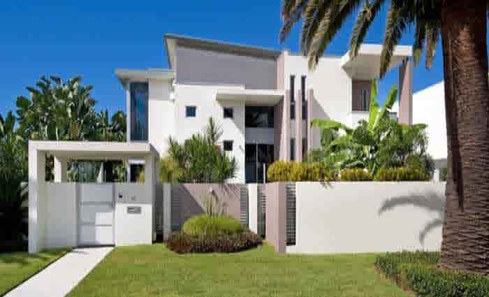 Clive Palmer lists a Sovereign Islands investment