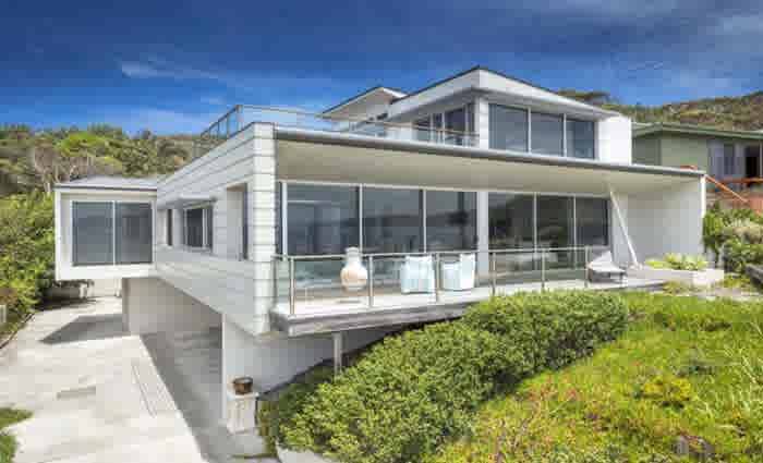 Domino's Grant Bourke buys Seal Rocks holiday rental