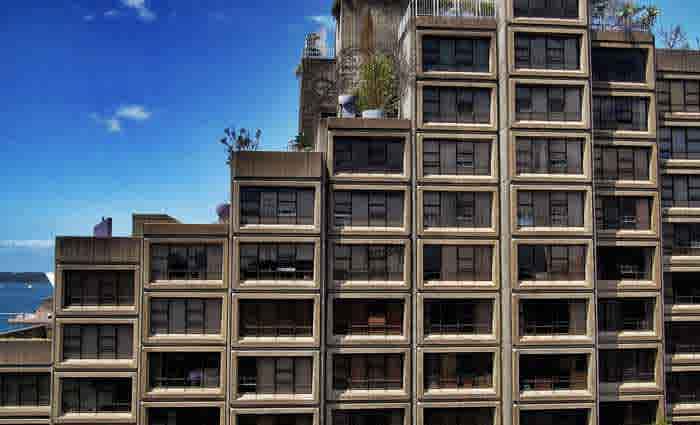 Sirius Building replacement must represent today not copy the past
