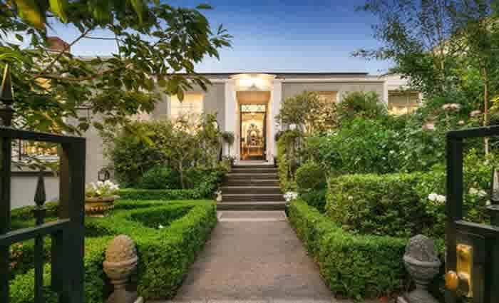 Lady Susan Renouf's Toorak trophy home sold post-auction